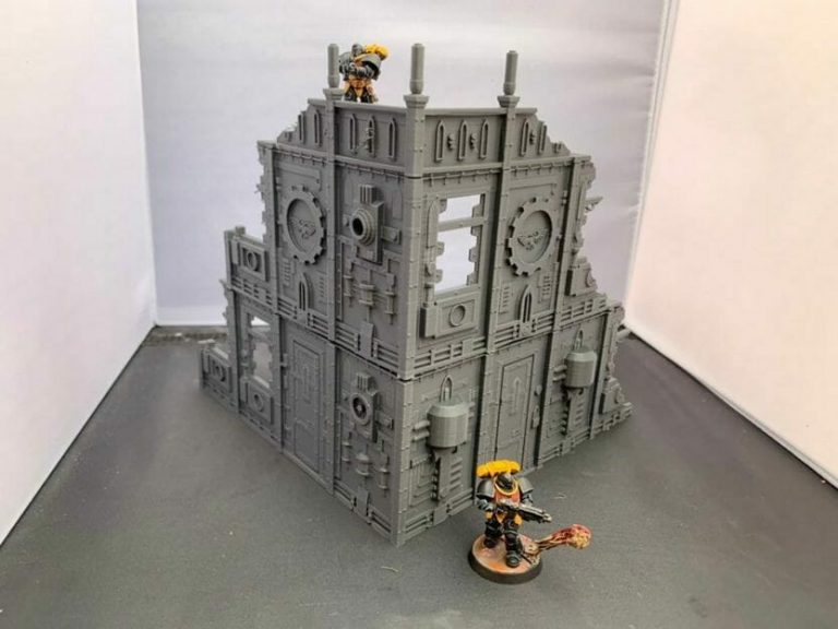 Warhammer 40k Games: Building And Painting Large-Scale Terrain Pieces